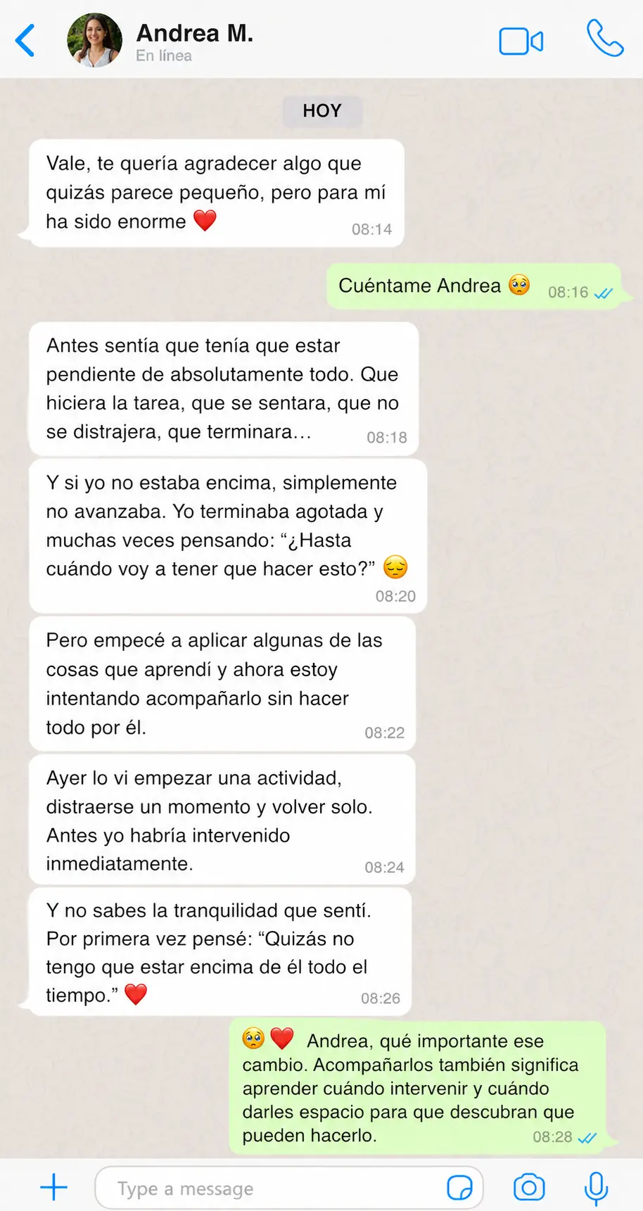 Testimonio real de Andrea M., madre PequeMente, conversación de WhatsApp